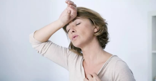 γιατί δεν λιπαντικό όταν ενθουσιασμένος γυναικών προκαλεί